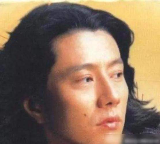 杨丞琳|“摇滚教父”郑钧,为何沦落到如今这般地步!