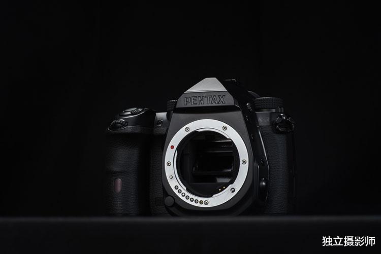 宾得k|理光欣然发布墨黑色限量版K-3 MarkIII相机