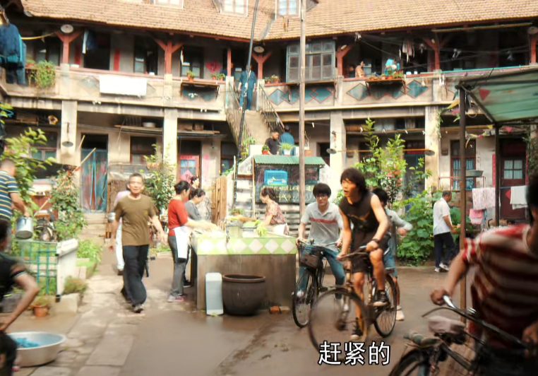 张嘉益|播出2集，收视爆了！张嘉益妻子一出手，就给央视带来了“王炸”