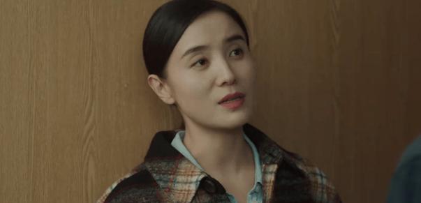 樊胜美|《纵有疾风起》翻版樊胜美?弟弟患病多年烧钱,烁冰却有苦难言!