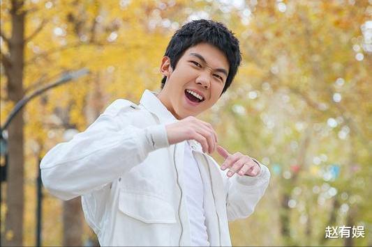 |又一男星承认已婚！手戴婚戒上节目，获圈内人集体祝福