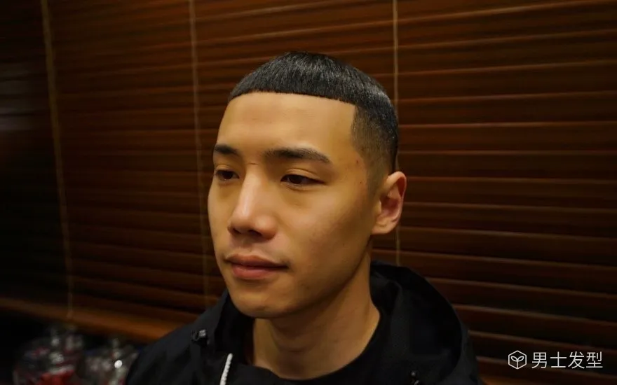 发型 换个发型等于换一张脸，今年春夏有这三款就够了