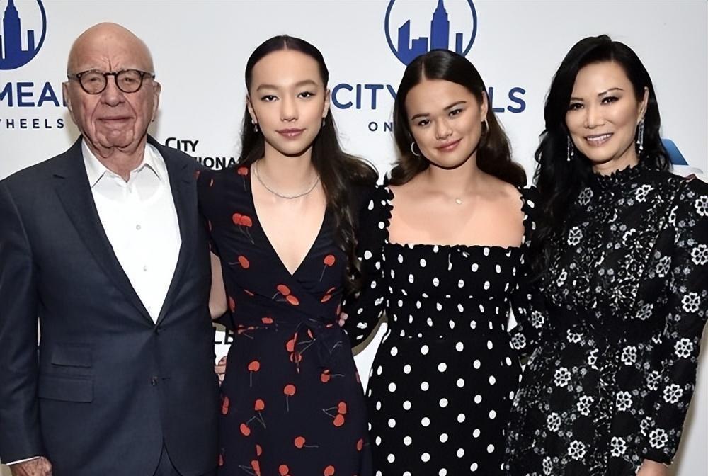 邓文迪|邓文迪21岁女儿：深得父亲默多克宠爱，身家160亿，男友家世显赫