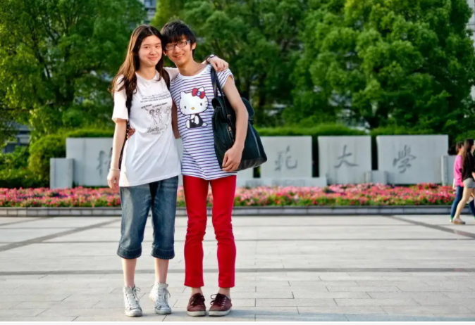 人力资源管理|男孩尽量在大学里找对象，女孩到职场能找到更优秀的男人，啥感想