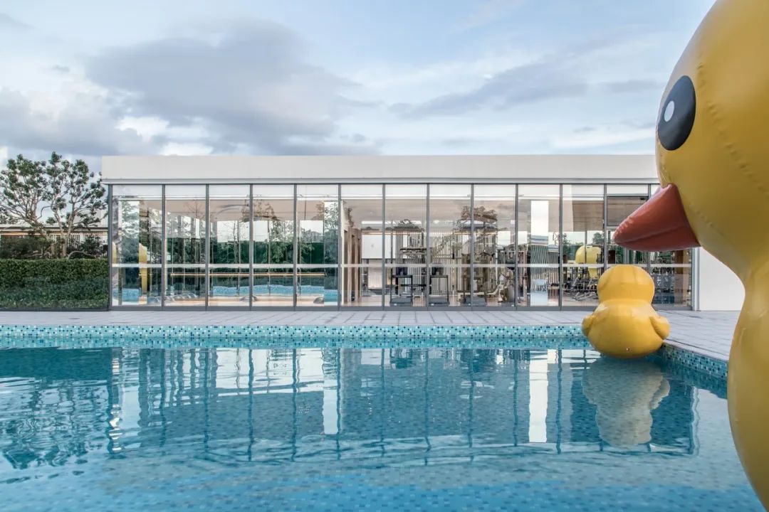 广州市|年轻人太狂了！首付不到100万，还想买广州江景房？