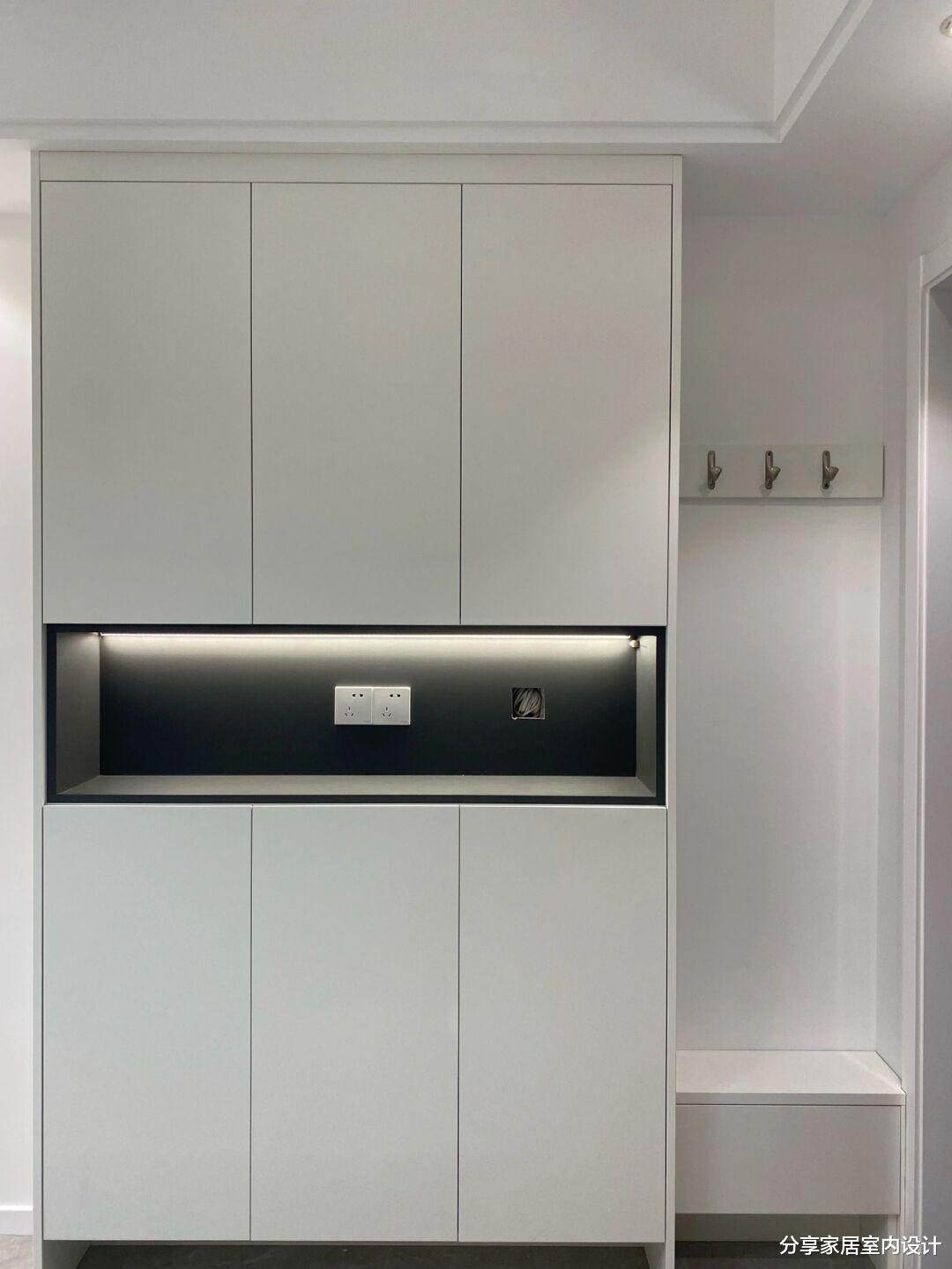 极简舒适的新房，全屋家具家电都是网购，价格便宜质量又可靠！