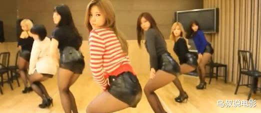 韩国女团|她们都是过气的韩国女团，曾靠腿红极一时，现在这“套路”已没用