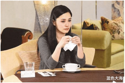 阿娇|阿娇赖弘国离婚2年后：他火速再婚并有子，她不再恨嫁41岁仍单身