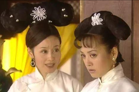 李玲玉|李玲玉晒母子照，儿子身高近两米，与犹太富商离婚后59岁仍单身