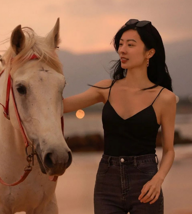 童苡萱|北体校花童苡萱,名字怎么读?横滨水手3-0湘南海洋,全北爆冷