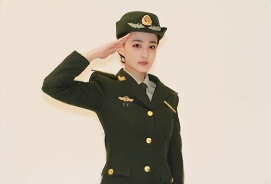 徐璐|"白富美"徐璐：上亿身家遭杨幂嫉妒，对张铭恩动心与乔任梁闹不和