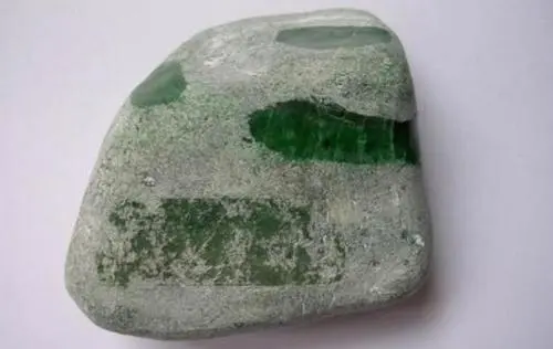 翡翠|买翡翠原石货跟直播间的不一样怎么办？被骗了应该怎么维权？