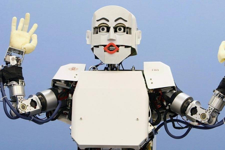 华为荣耀|拟人化细节已被引入机器人和化身的身体和面部，包括面部区域的颜色变化