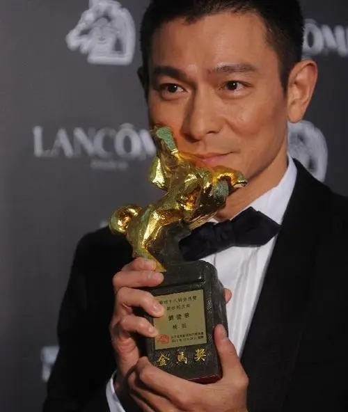 刘德华|刘德华演技差唱功烂？这几部电影让你知道，水军是为了黑而黑！