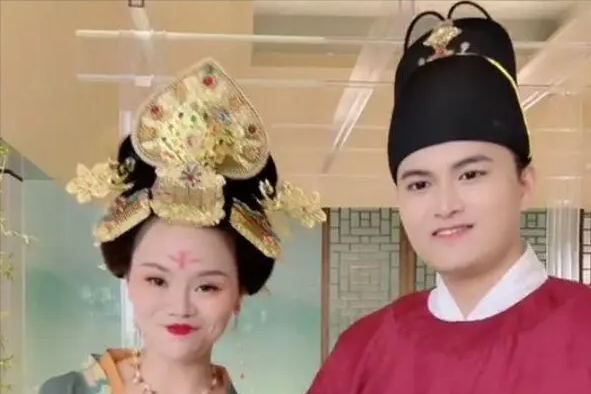 南京|网红夫妇搬新家,4000万全款买下别墅