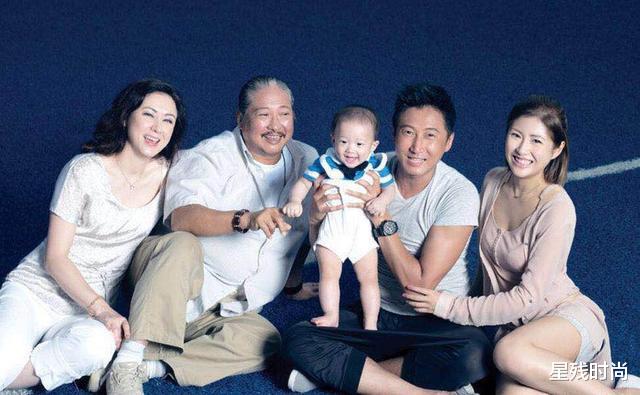 8位“比老婆矮”的男星，看似是真爱，实则是“财力”惑人心