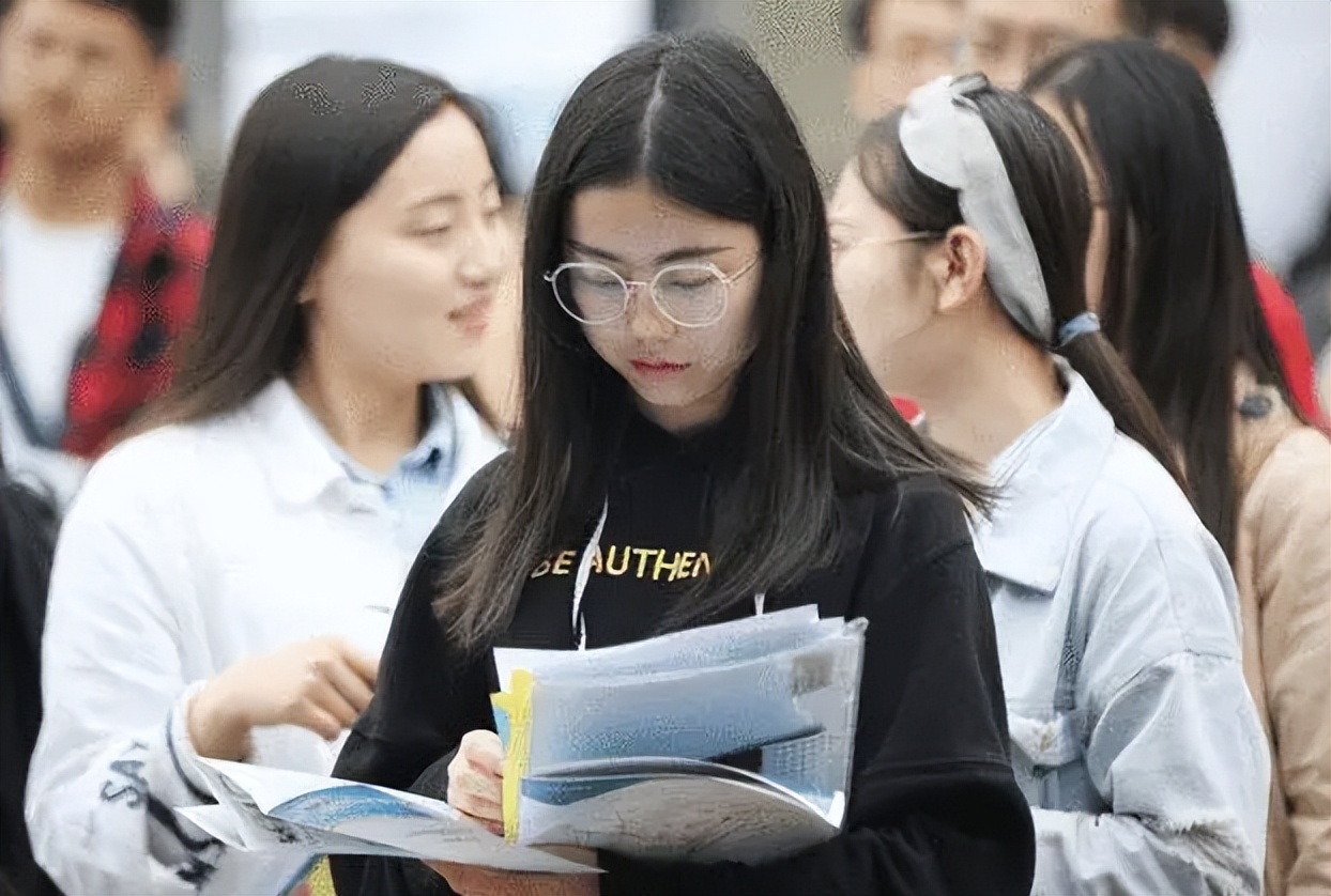 软件|应届生专属的“补贴”，毕业五年之内都有机会领取，大学生要知晓