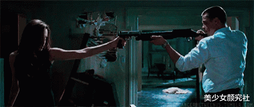 徐志胜|朱莉再诉皮特家暴!泼酒掌掴囚禁,差点掐死孩子?