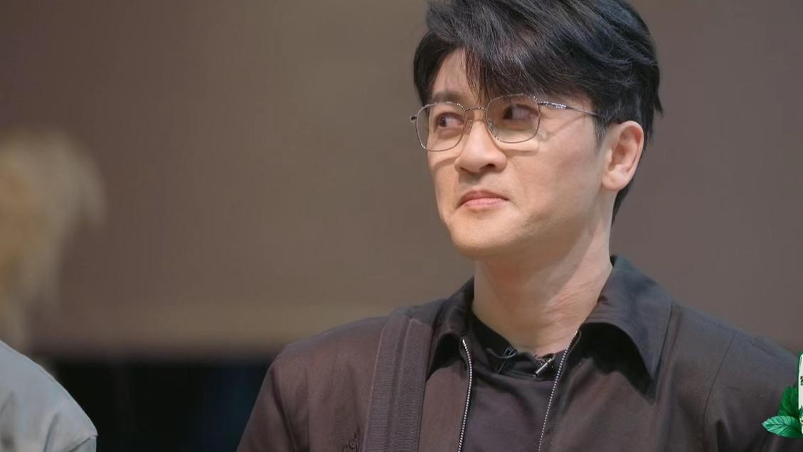 苏有朋|《披哥2》：苏有朋的小眼神，吴克群的表情包，装都懒得装？