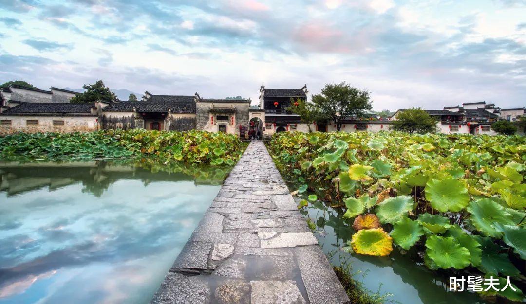 油菜花|被外交部认证为“中国名片”！它是中国最美的山水城市，早该火了！