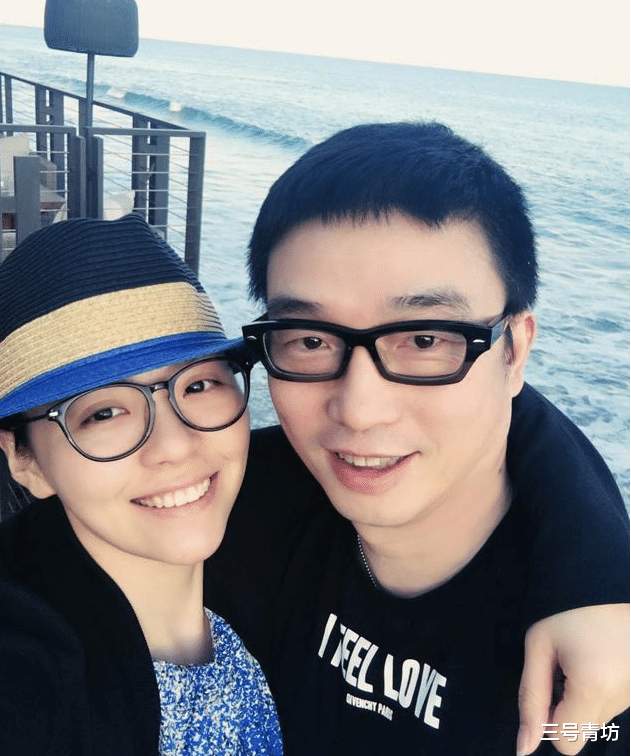 张靓颖|张靓颖：痴爱冯轲15年，被骗走亿万身家，离婚4年后两人天差地别