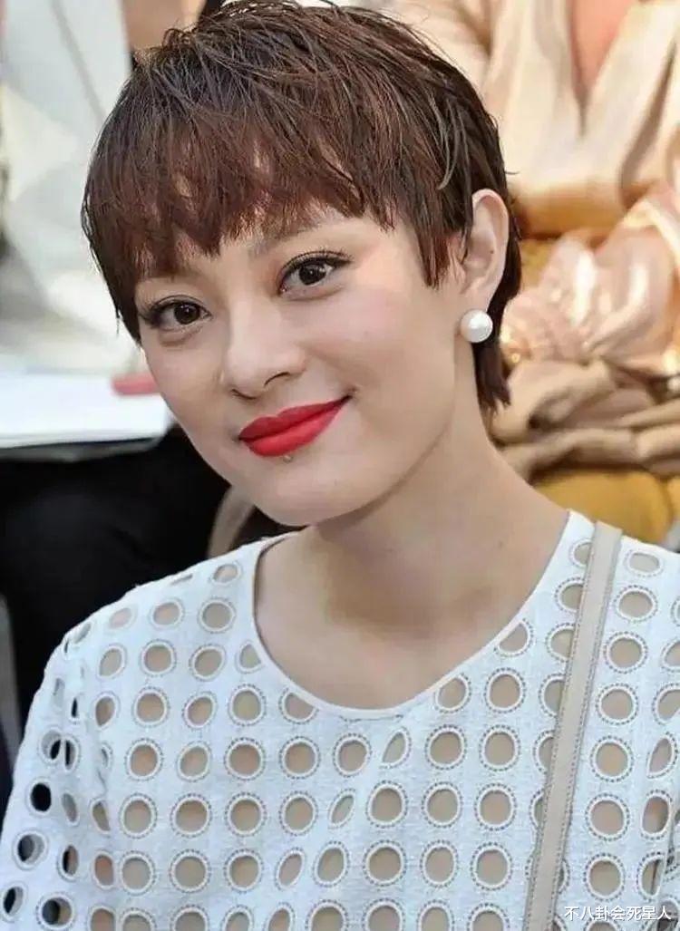 汤镇业|年轻时个个是神颜,一夜之间“变”丑了,这14位明星太可惜了