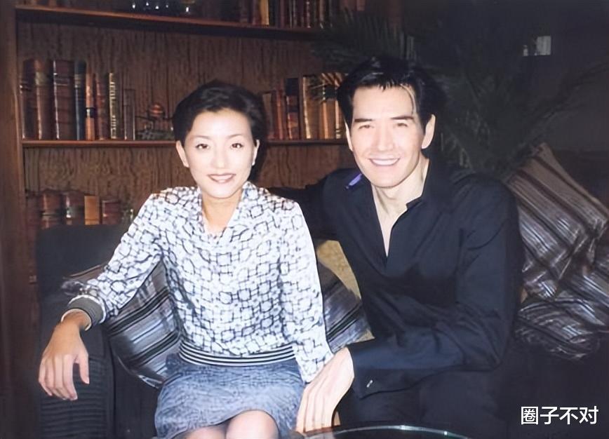 费翔|痛苦的费翔：父母离异，令妈妈们难忘的美男，不婚不生晚年孤独