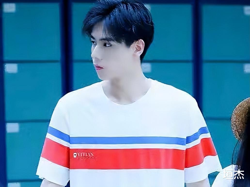 胡兵|12位身高将近190的男星,头小肩宽比例好,合照从不怕比较