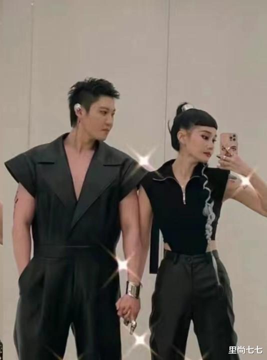 婚纱照|赵本山女儿婚纱照曝光，造型高贵，老公壮硕但眼神没有爱意