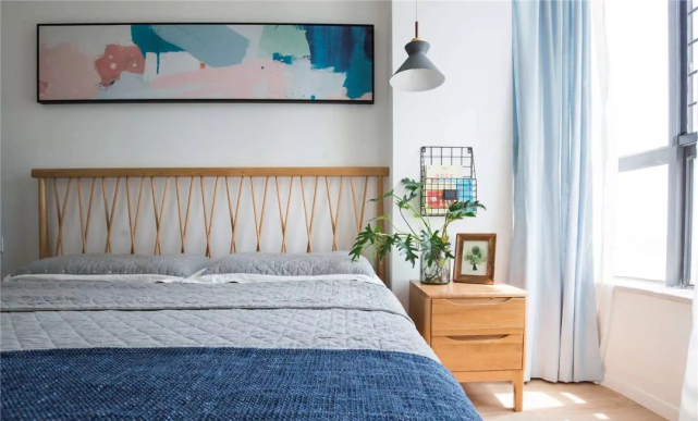 87平北欧混日式风将客厅打造舒适的家庭影院,阳台设计成品茶区