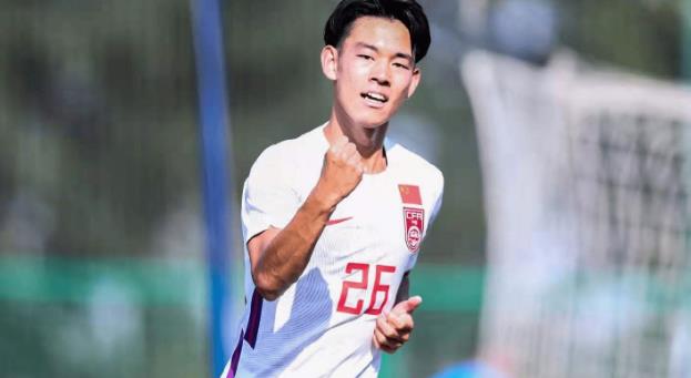 山东泰山|鲁能锋霸留洋首秀就进球，帮助新东家1比1战平，曾是国字号核心