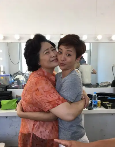 张龄心|和丈夫坚持丁克18年愁坏婆婆，35岁意外得子全家乐开怀