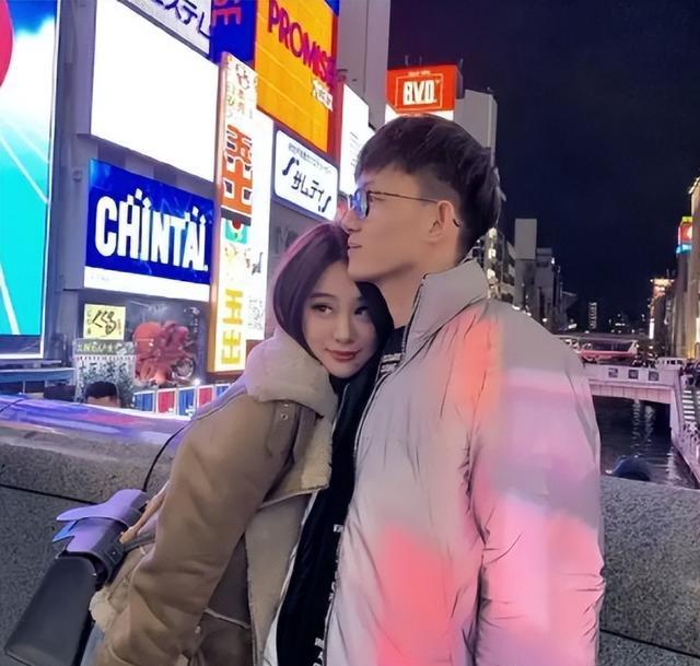 范志毅|范志毅女儿晒近照！和闺蜜合影大长腿抢镜，与大7岁男友或已分手