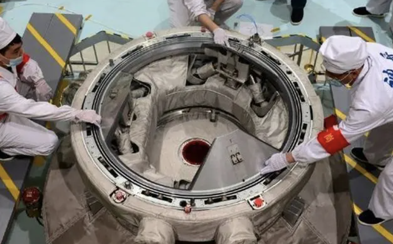 神舟十五号即将发射,6名航天员同驻空间站,第二艘飞船停靠哪儿?