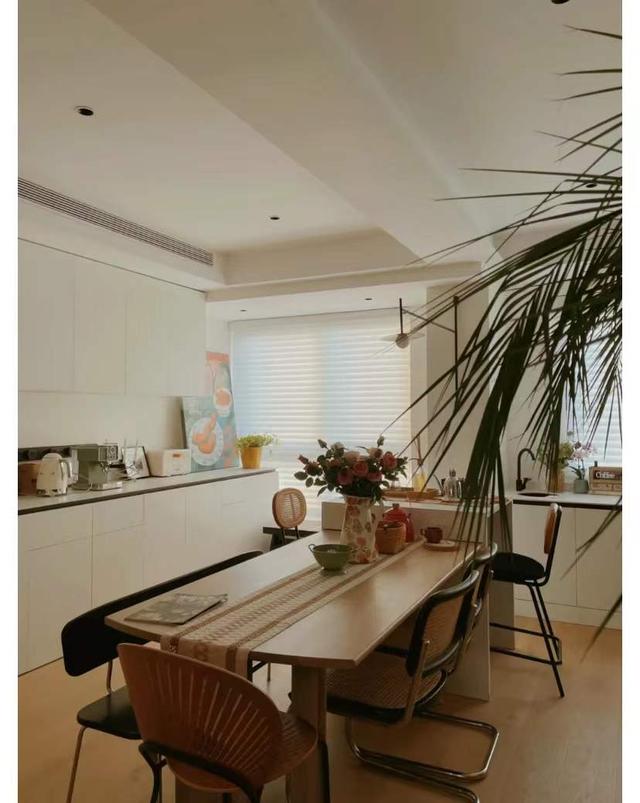 成都发现90后小夫妻家的装修,因太会布置而走红,拍照给大伙瞅瞅