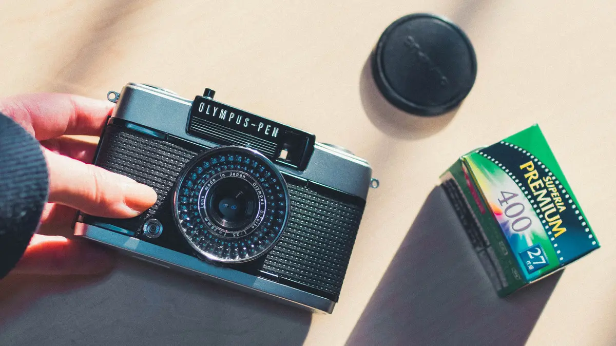 如果你是摄影新手,不如买个Half camera来练手