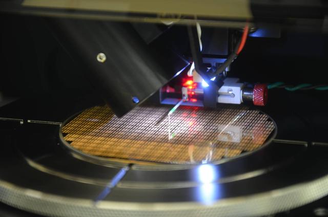 手机厂商|国产手机厂商“太聪明”，亲手将自己逼上了“绝路”