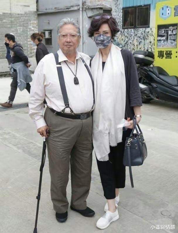 洪金宝|洪金宝携小13岁娇妻亮相,不愧是香港小姐