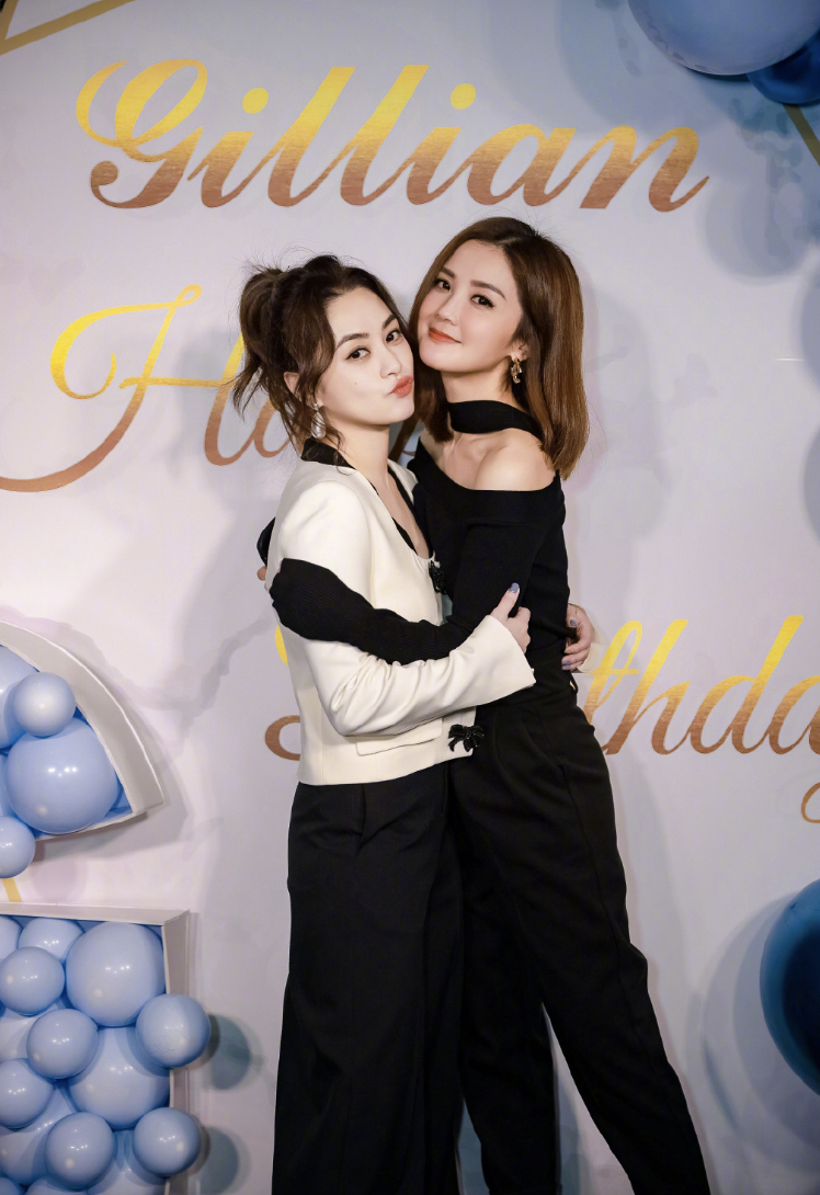 阿娇|阿Sa张韶涵零点为41岁阿娇庆生，阿娇被好姐妹夹击吻，笑容甜美