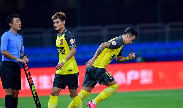 徐新|1-0！1-2！泰山第7国脚诞生，踢到33岁=拒做“徐新”，上港无机会