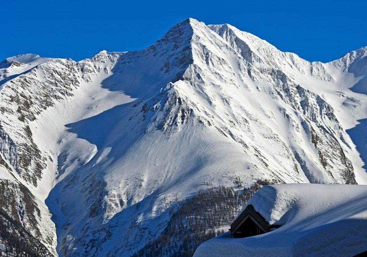 冰封尸体重见天日!度假雪山接连发现人体遗骸,未来恐出现更多?