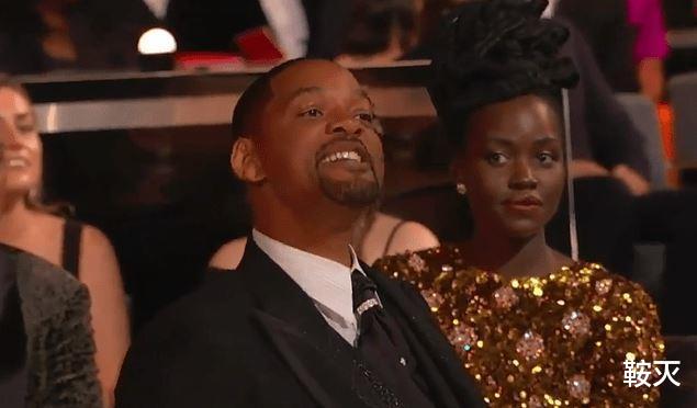 威尔·史密斯|威尔史密斯怒扇主持人,生动演绎不能忍那就无需再忍
