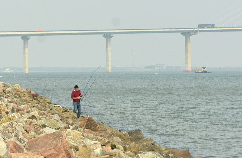 |路亚野钓有风险 为什么要选择路亚防水包