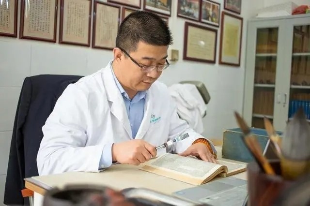 肿瘤|中医李保平，从医20余年，善用华佗所创“截根疗法”治疗疑难杂症