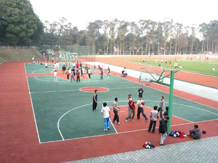 峨眉山|2016年暑假峨眉山三天游记，误闯西南交大，和当地人吵架，豪爽东北大哥……一路奇遇（一）