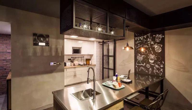 86㎡高品位工厂风家居，挂暖改地暖，冰冷金属感中暖一冬