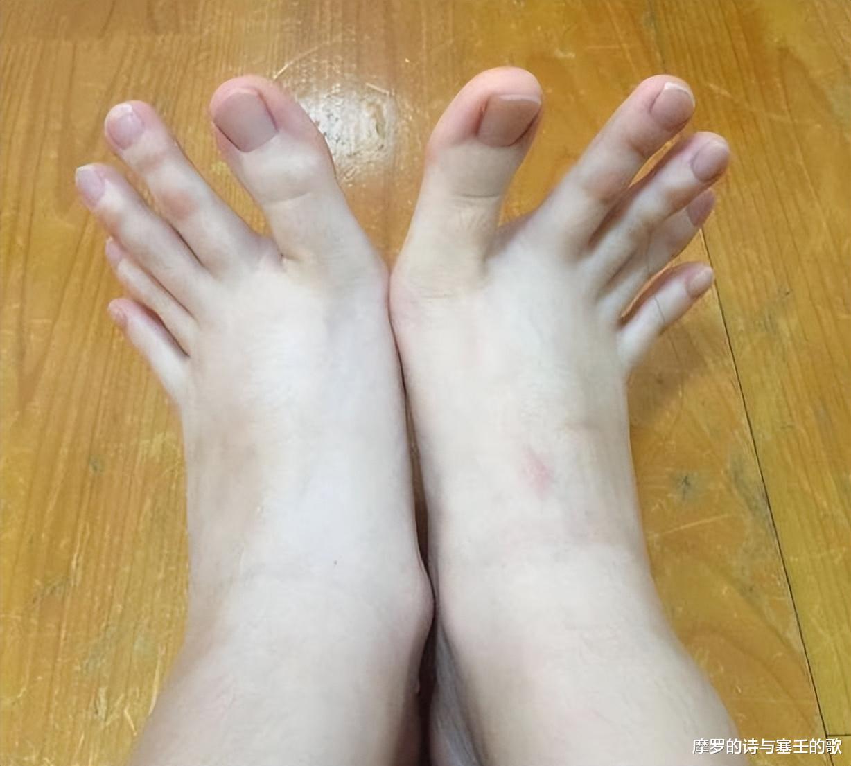 贾浅浅|贾浅浅：《想你》赏析，我用脚趾头想你