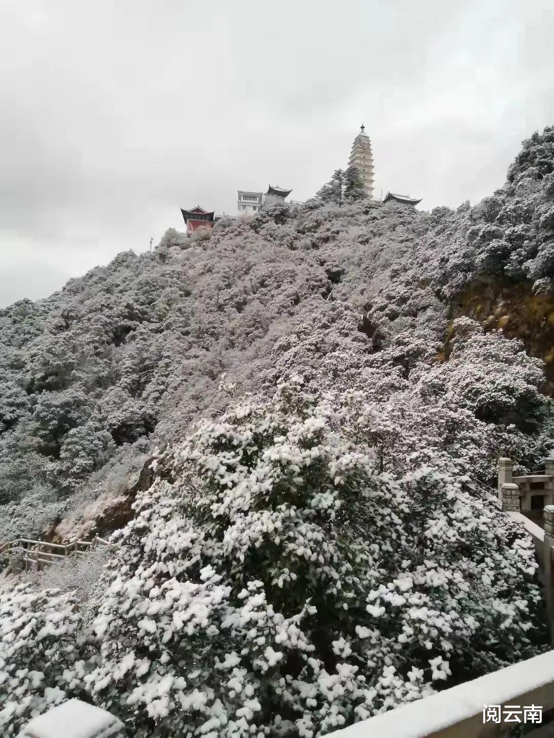 玉珠峰|大理苍山和鸡足山，迎2022年初雪，如水墨画般绝美、震撼！