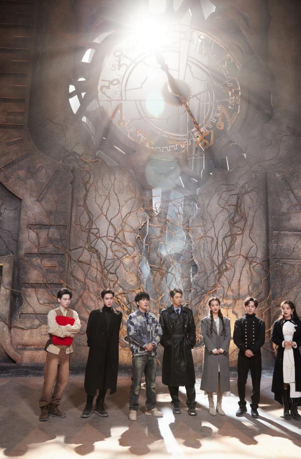 王鸥|《大侦探8》第二案剧照：何炅蒲熠星变成嫌疑人，王鸥优雅妆容！