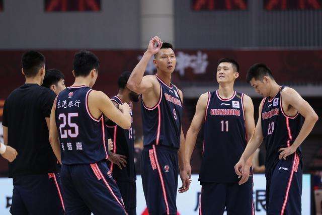 季后赛|1米79！1米77！季后赛场均14+2，力压赵睿胡明轩！杜锋捡到宝了